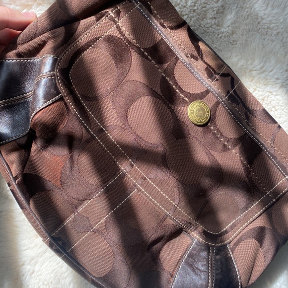 Coach Shoulder Bag - Picture 3 of 4